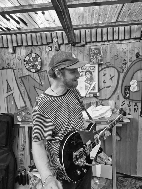 Alec – E-Gitarre